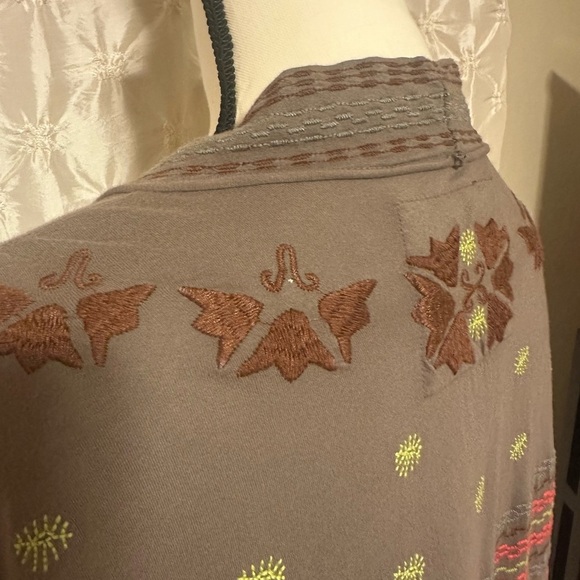 Johnny Was Bohemian Brown Embroidered Open Front Draped Cardigan - Picture 4 of 10